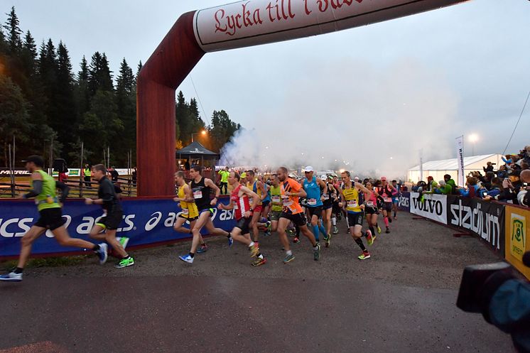 Ultravasan 90 starten i Sälen kl 05.00 2016-08-20