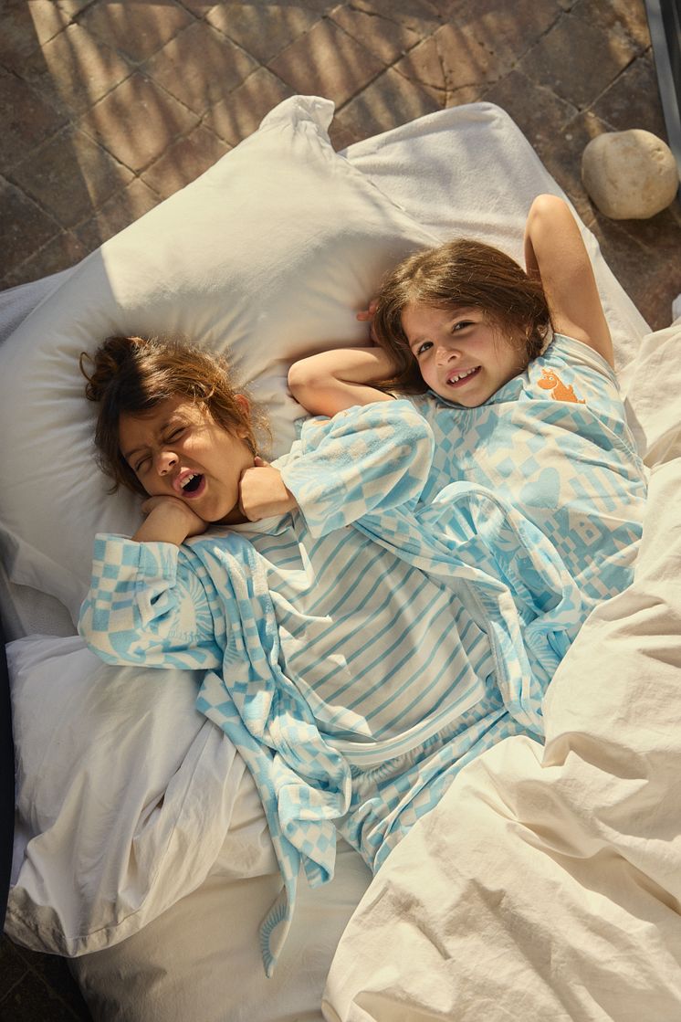 Moomin80 pyajamas robes.jpg