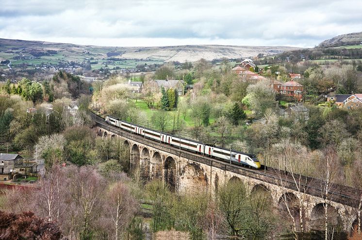 TransPennine Express and Angel Trains orders 95 Inter-City rail carriages from UK manufacturer Hitachi 