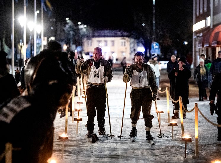 Mattias och Jakob Alm Jubileumsvasan