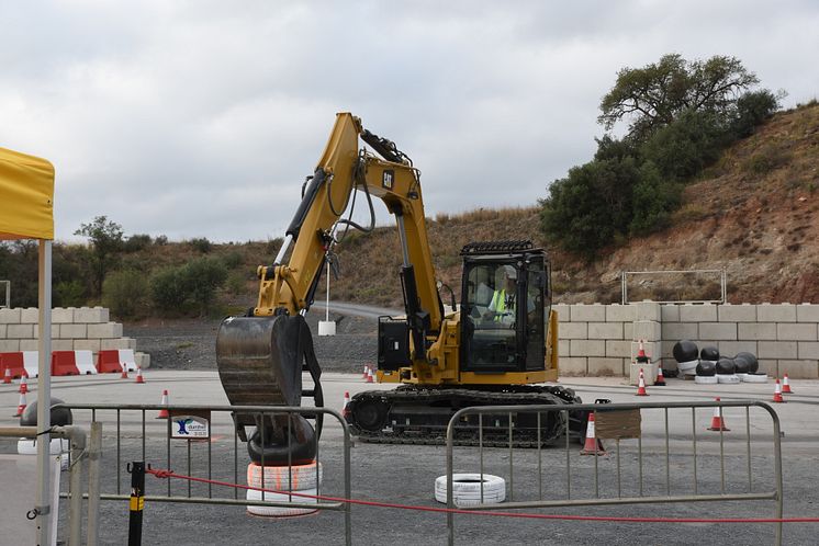 Caterpillar Operator Challenge 2019, europafinalen. Janne Hirsikangas tävlar.