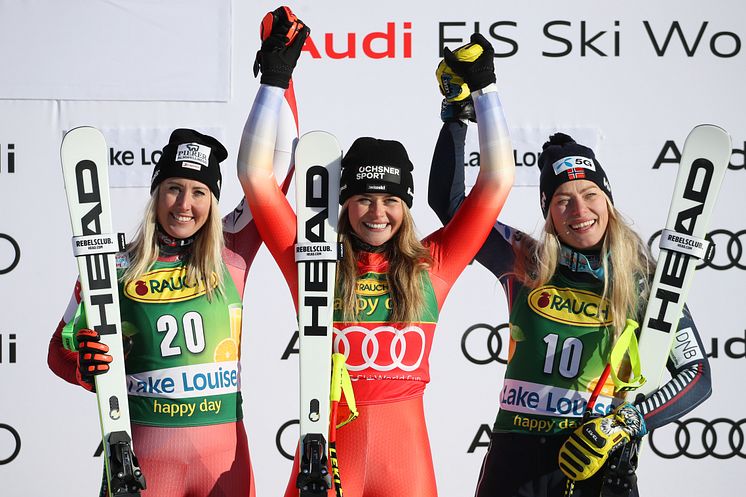 Podium-Lake-Louise-2022