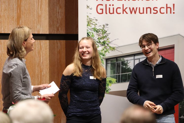 Mehr als 430 Stipendien in 14 Jahren | Rekord: 2024 verleiht die Universität Vechta 41 Deutschlandstipendien an Studierende  