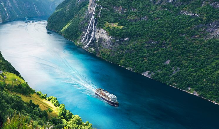 Havila-skip i Geiranger