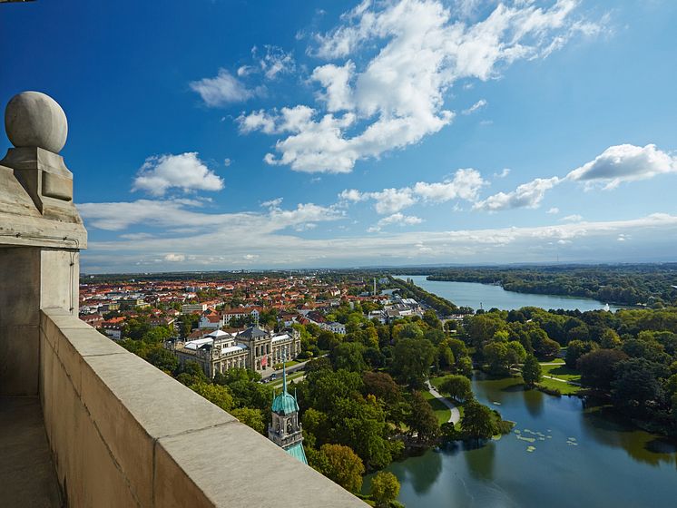 Hannover: Udsigt fra Neuen Rathaus over Maschsee 