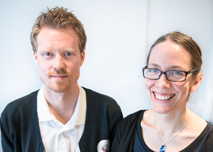 Andreas Ryde, studentansvarig sjuksköterska vid ortopedkliniken på Falu lasarett och Henrietta Forsman, klinisk lektor på Högskolan Dalarna och ortopedkliniken