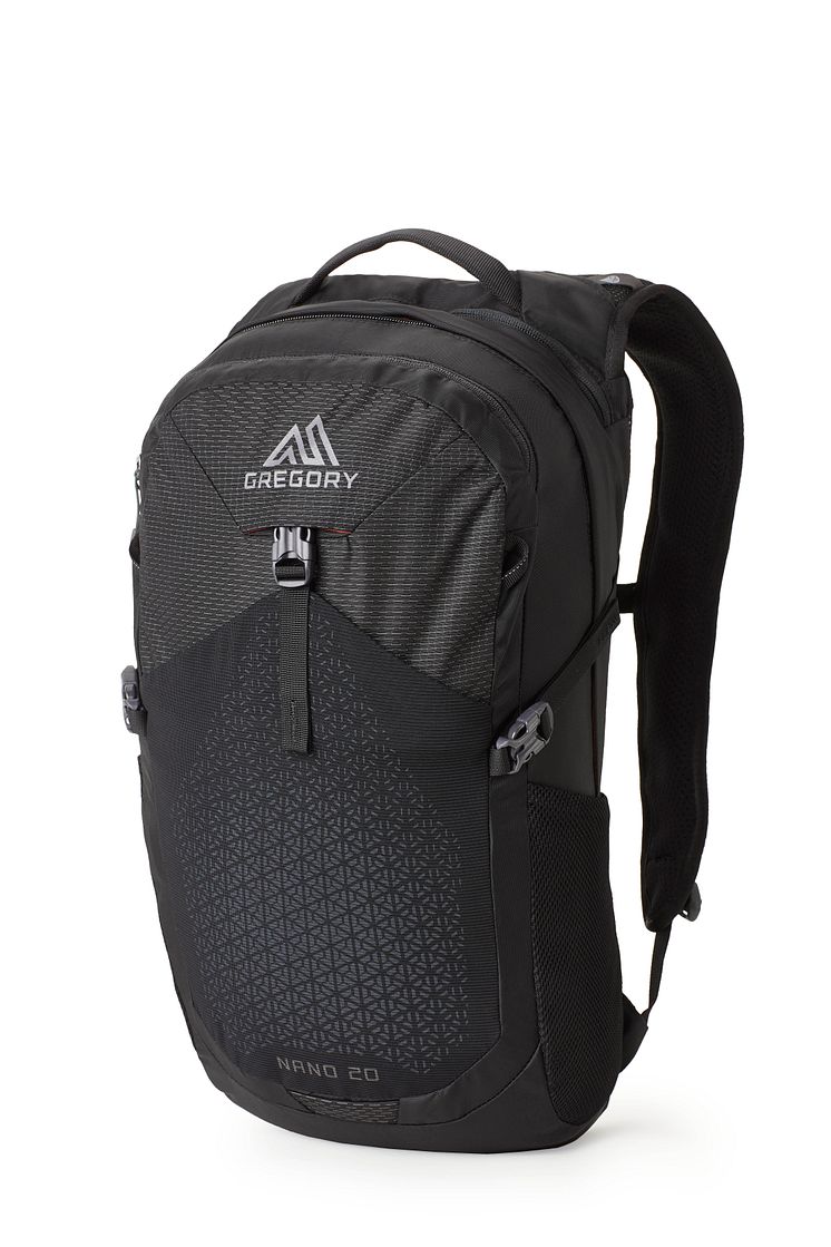 GMP_F21_Nano_20P_Obsidian_Black_Front34