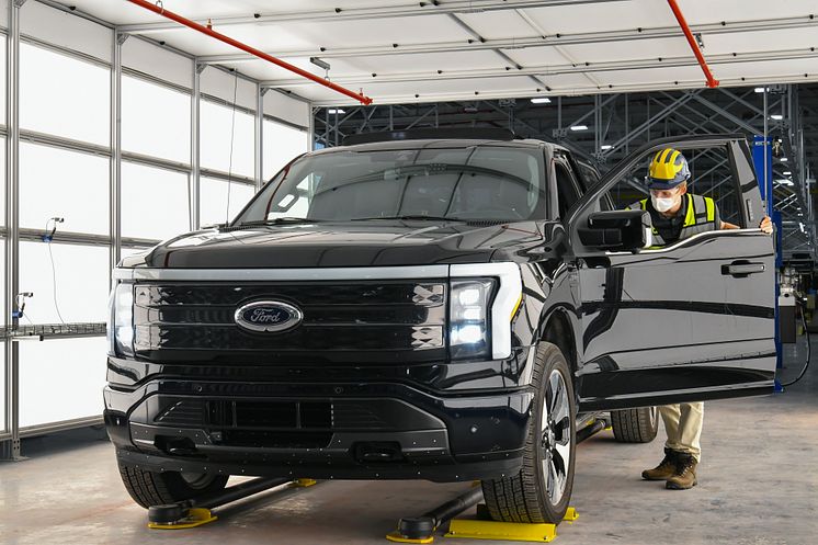 Ford F-150 Lightning produksjon (9)