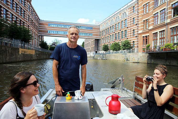 Ingolf Neumann (Stadthafen Leipzig)  führt durch die Leipziger Gewässer 