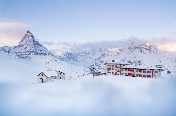 Riffelhaus 1853 mit Matterhorn im Hintergrund