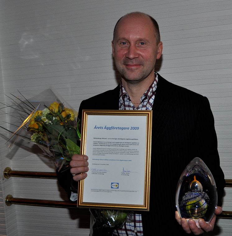 Årets Äggföretagare Joacim Närkeby med diplom