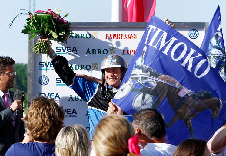 En glad Björn Goop efter segern med Timoko i Elitloppet 2014