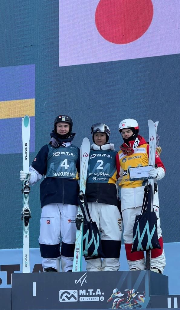 Filip Gravenfors på andra plats i världscupen i puckel i Bakuriani