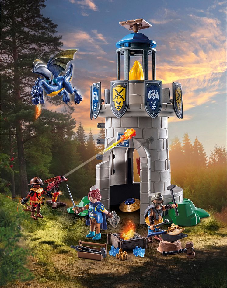 Ritterturm mit Schmied und Drache (71483) von PLAYMOBIL