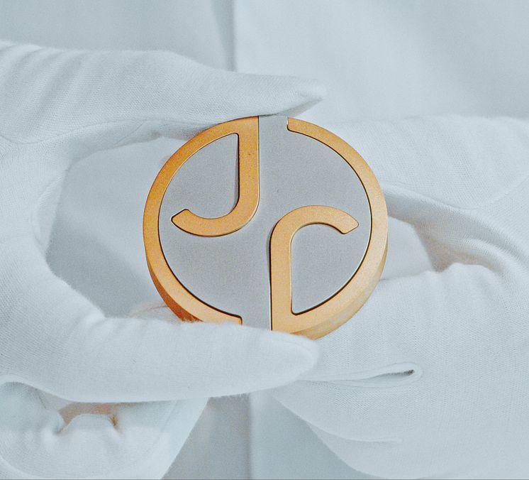 JAGUAR_MONOGRAM_ARTISTS_MARK_75X68B_191124.jpg