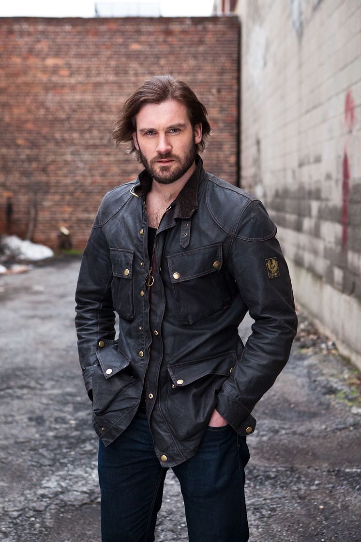 Clive Standen