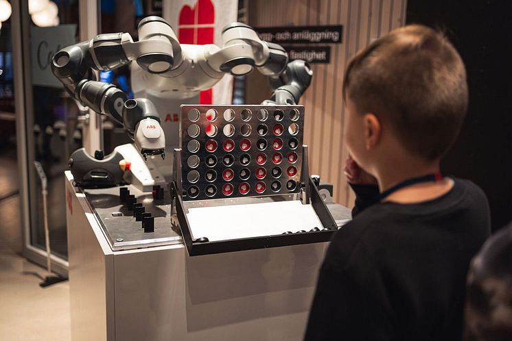 Roboten Yumi på Tech Days Gällivare 2023