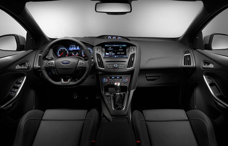 NY FORD FOCUS ST - 3