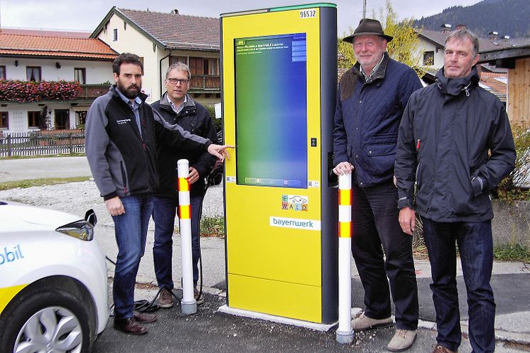 Vorstellung der neuen E-Ladesäule in Ruhpolding