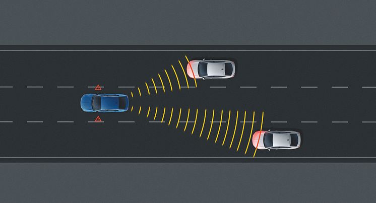 Opel-Insignia-Lane-Change-Inside-Blind-Zone-Alert-510052