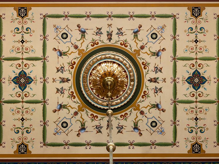 Decorative painting in the large chancellor’s room