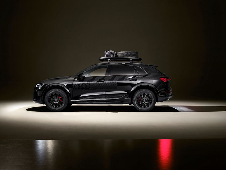 Audi Q8 e-tron edition Dakar