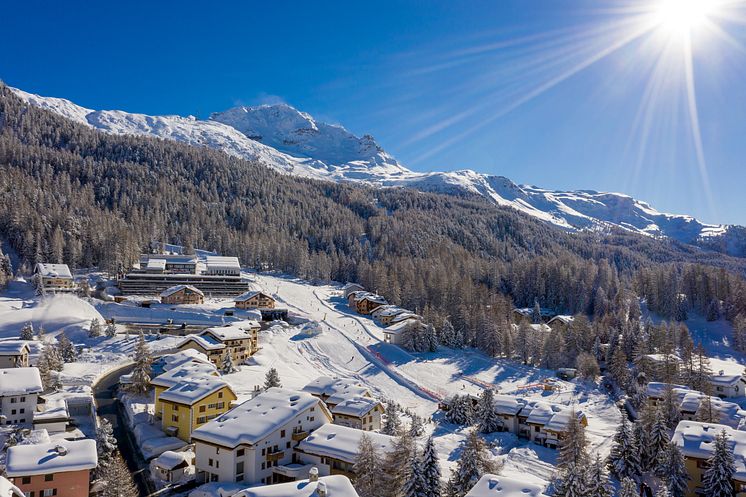 Hotel Chesa Surlej mit Blick auf Skipiste Corvatsch