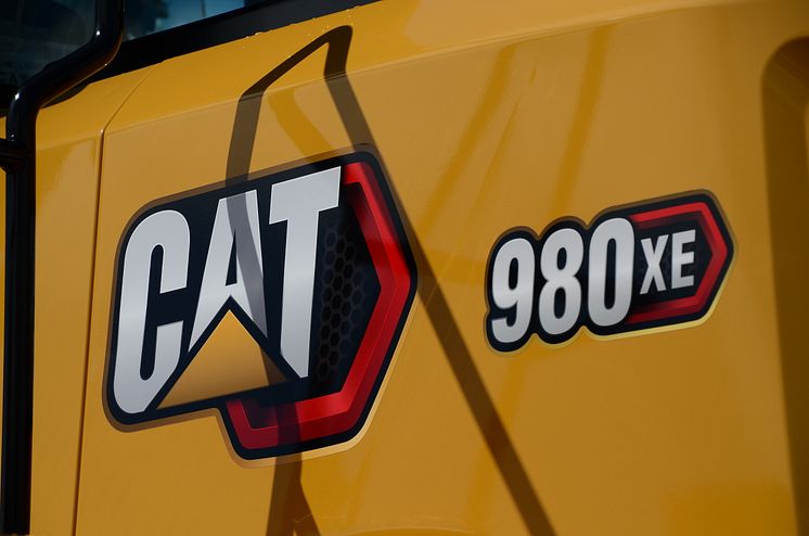 Cat 980 XE, dekal