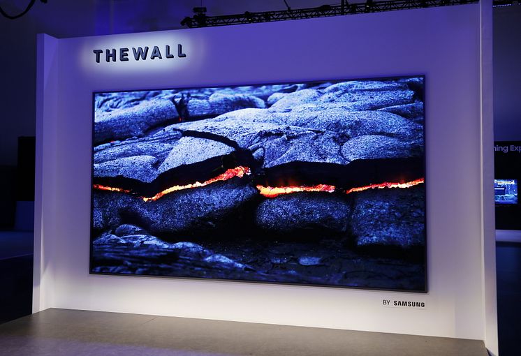 Samsung "The Wall"