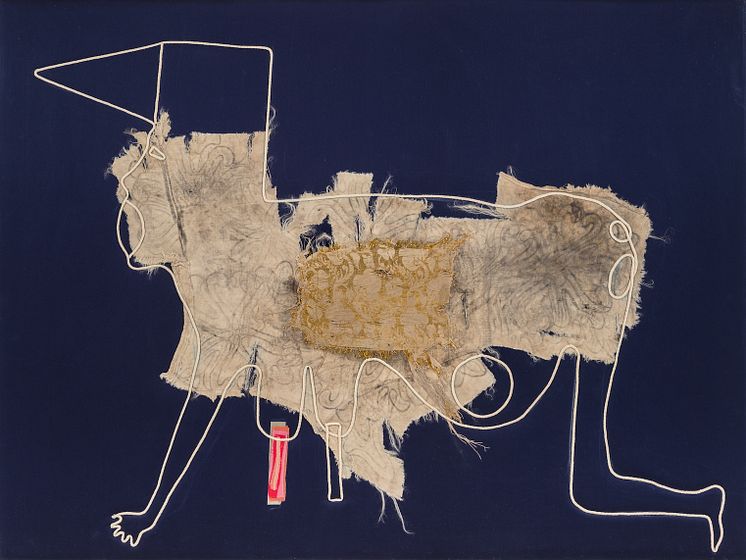 Éva Mag, Embossment - point lace, 2018. Textil i ram av konstnären (plexiglas, trä och aluminum), 91,5 x 121,5 x 5 cm