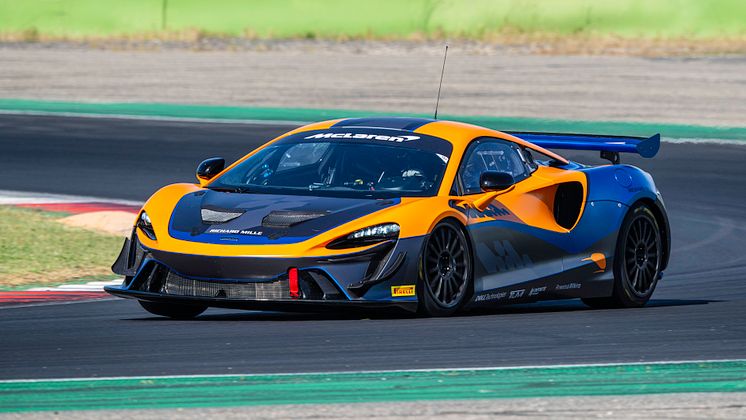 McLaren Artura GT4.