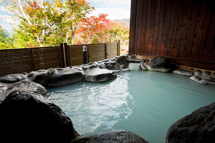 Open-air bath