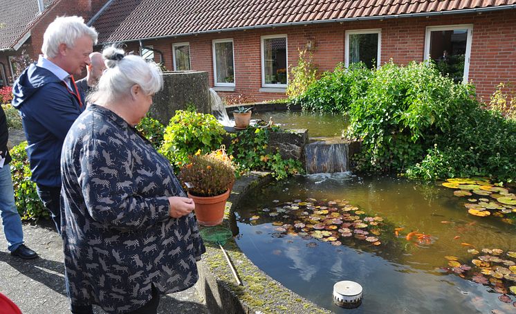 Thyra_Frank_sep_2017_Skørping_Ældrecenter_besøg_Haven_dammen