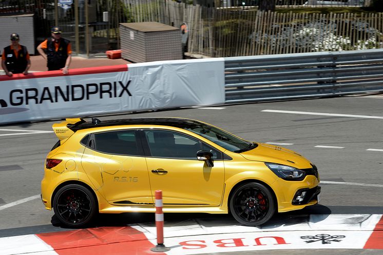 Clio R.S. 16 i Monaco