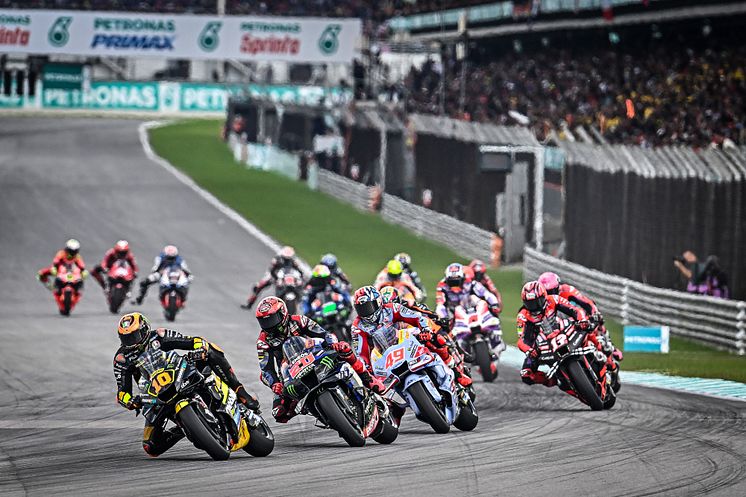 2023111301_001xx_MotoGP_rd18_クアルタラロ選手_4000