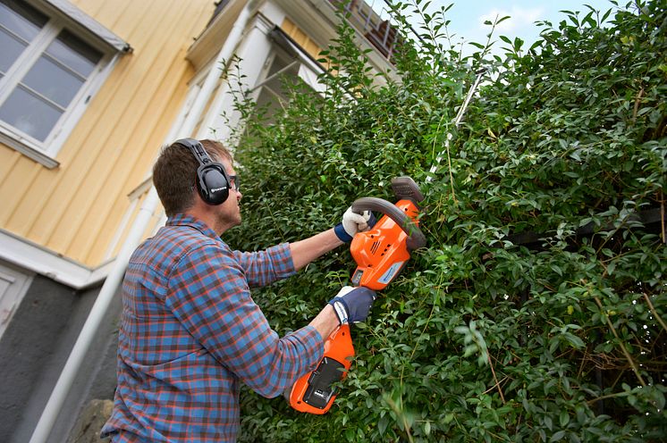 Husqvarna batteridriven häcksax