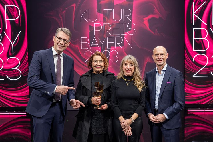 Abou-Chamat-Adidal-pressefoto-kulturpreis-bayern-2023_3287.CR3