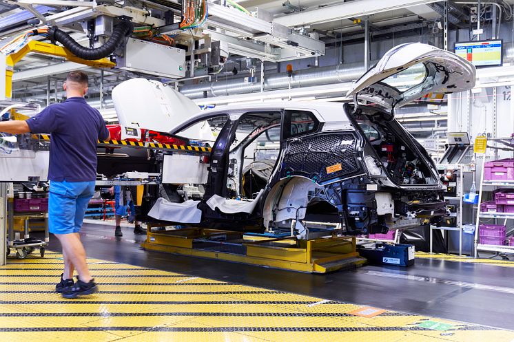 BMW iX i produksjon