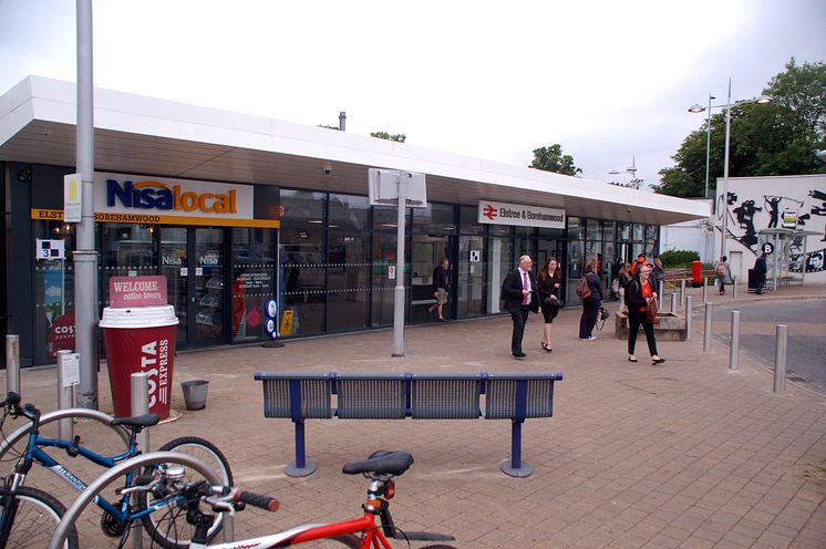 Elstree & Borehamwood station front