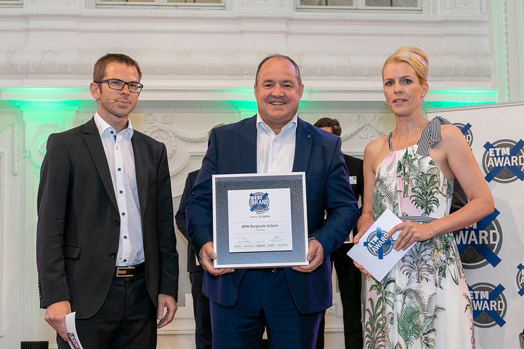 •	BPW gewinnt erneut den „ETM Award“ in der Kategorie Trailerachsen