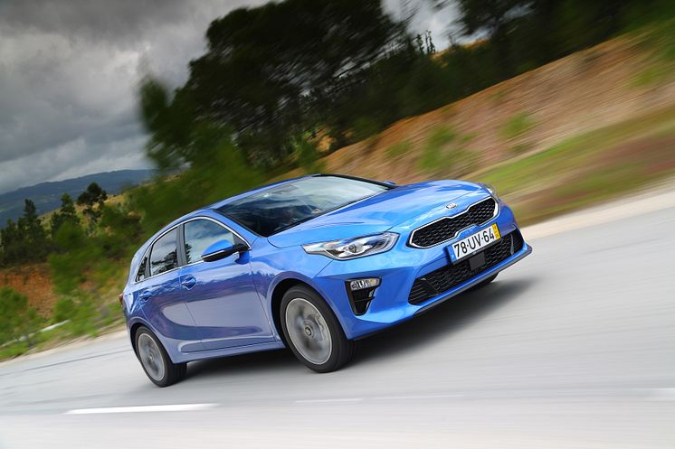 Kia Ceed 5d_Blue