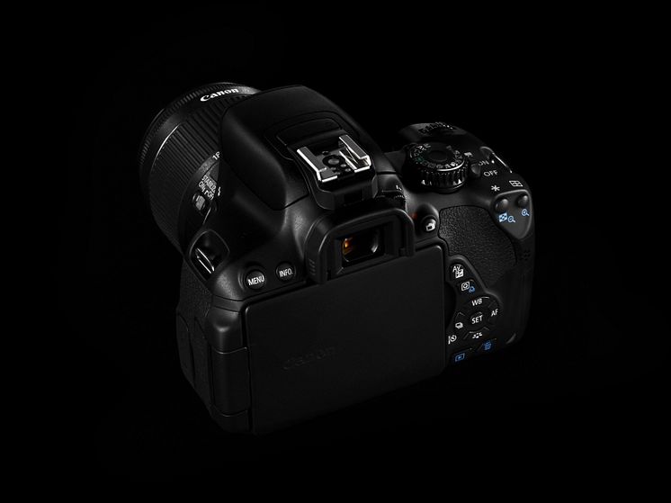 Canon EOS 650D lifestyle 1