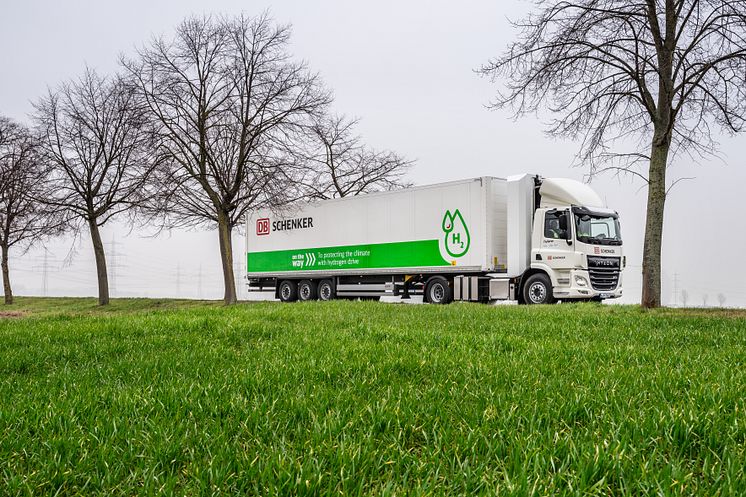 DB-Schenker_H2_Truck_2