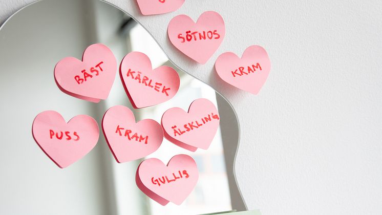 Alla-hjärtans-24-Sticky notes-heart kopiera