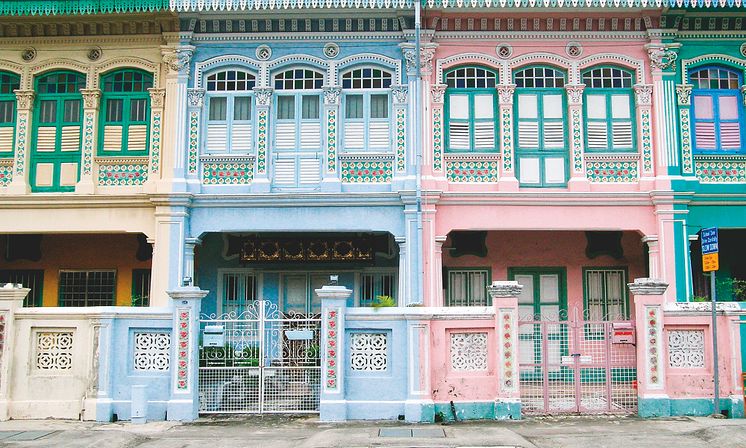 singapore-colourful-street