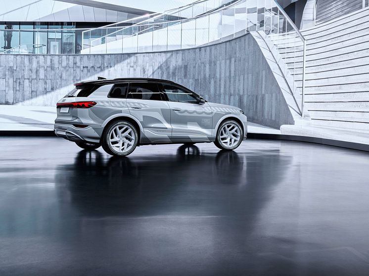 Audi Q6 e-tron prototype (camouflage)