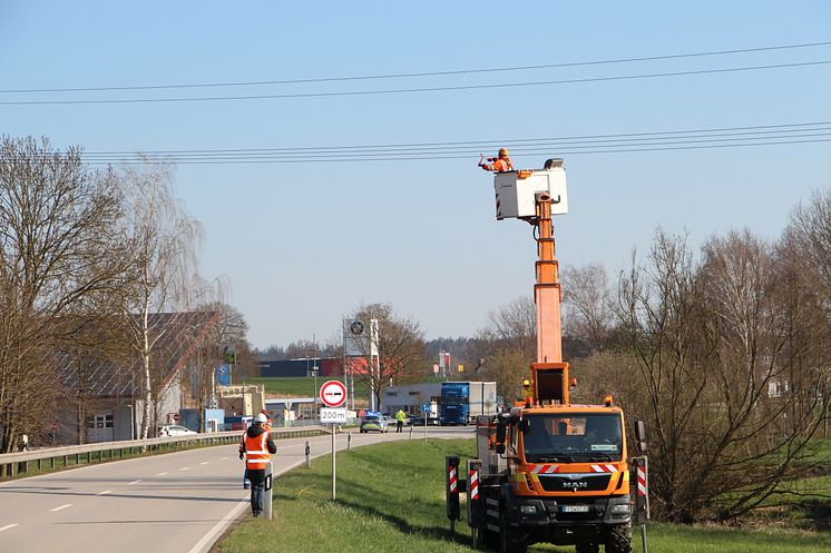 Rückbau-von-Seilen-an-einer-Freileitung-Eggenfelden2