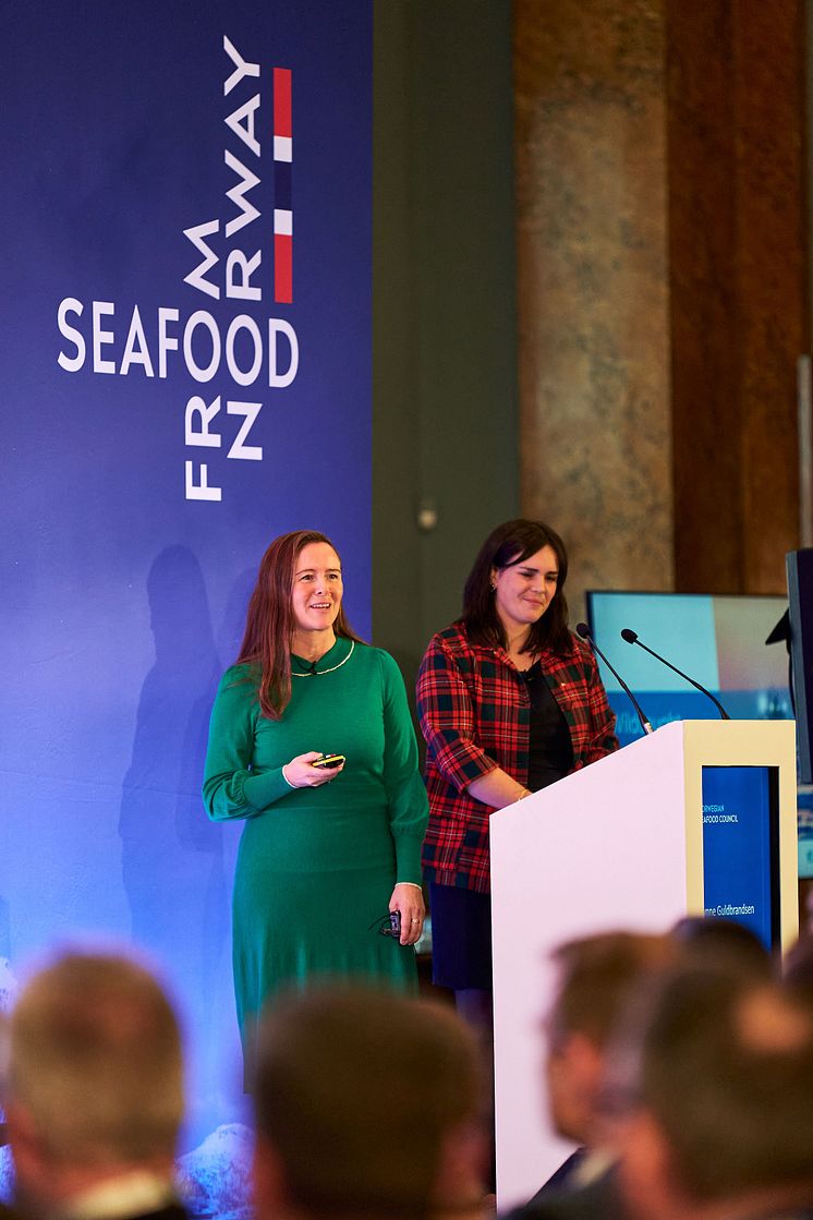 10. NSC NO-UK Seafood Summit 2025 - Synne Guldbrandsen and Josefine Voraa.jpg