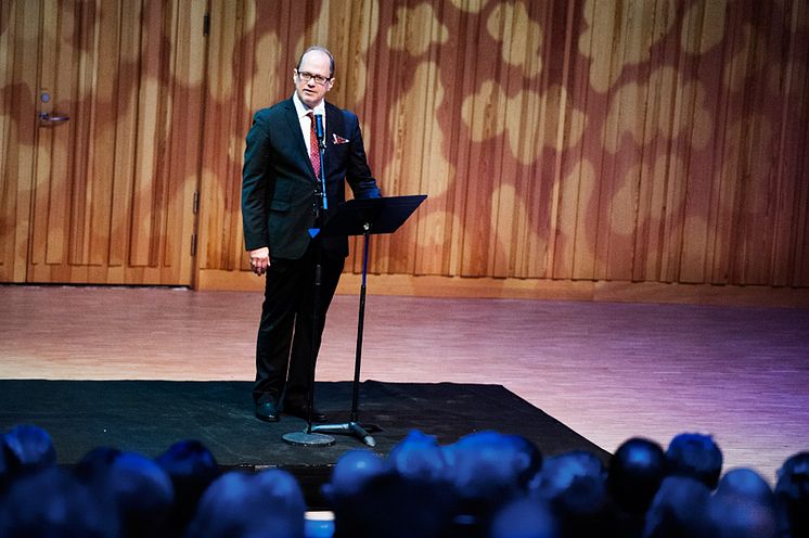 Prefekt Chrsiter Wiklund invigningstalar Orgel Acusticum vid Luleå tekniska universitet