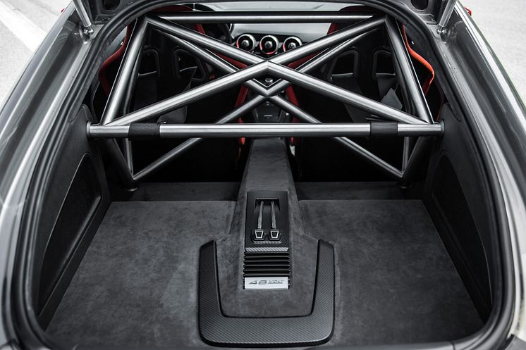 Audi TT clubsport turbo grey trunk